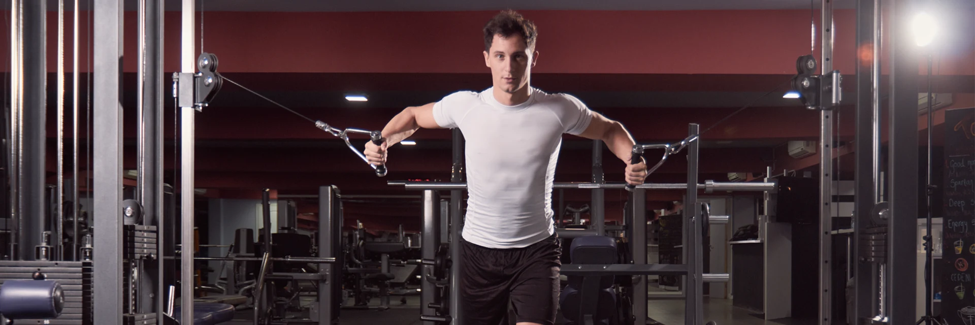 Espacio de entrenamiento de fuerza Tycoon Fitness
