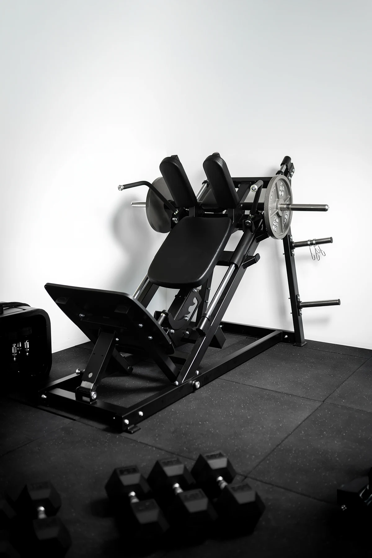 Propuesta de gimnasio en casa con zona de entrenamiento